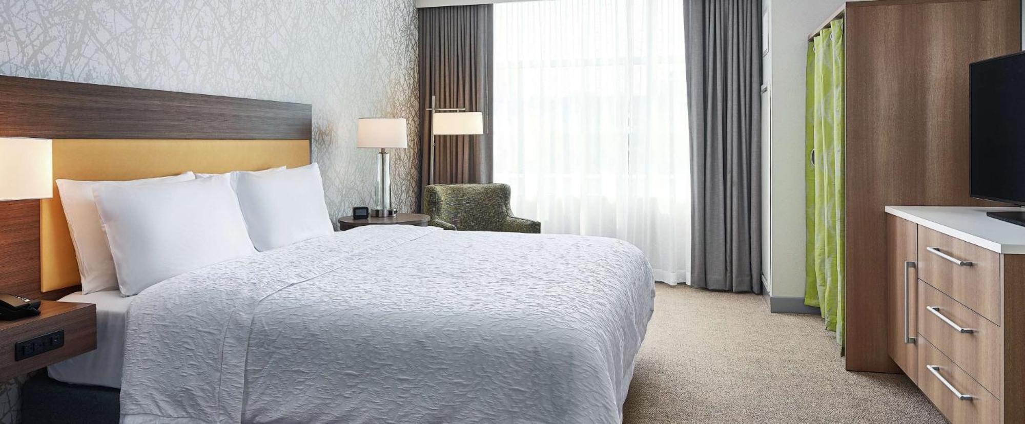 Home2 Suites By Hilton Chicago Mccormick Place Exterior photo